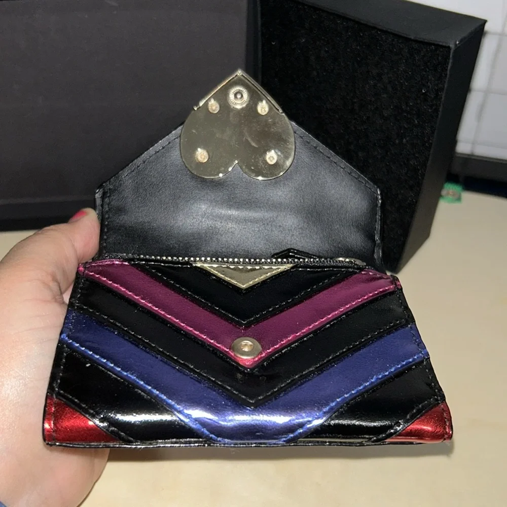 Victoria’s Secret Metallic Rainbow Wallet Heart Snap Closure - Picture 4 of 11